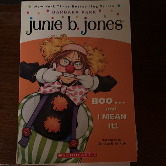 Bundle of 11 children books - Picture 8 of 12